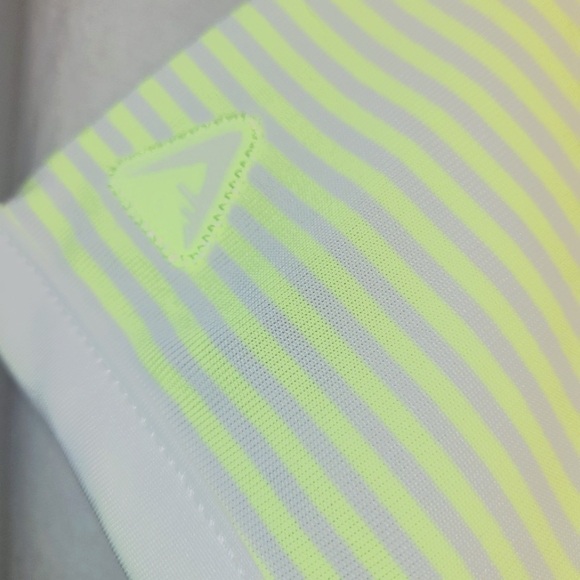 Antiqua Exercise Top Desert Dry Size Large Yellow/light gray, white Excellent☀️ - Picture 2 of 6